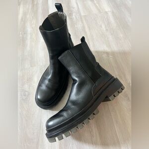 Zara lugg biker moto combat black leather ankle boots